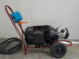 MENCARELLI PUMP MODEL G120 WITH FOOD NEOPRENE IMPELLER, STAINLESS STEEL BODY PUMP, SECOND-HAND MACHINE