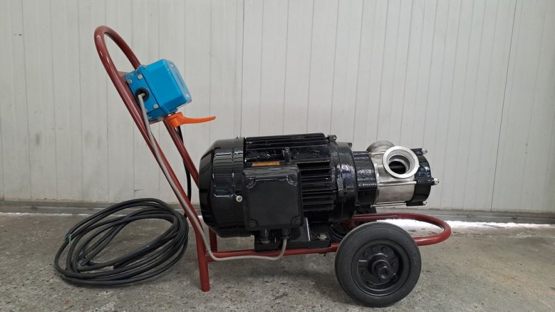 MENCARELLI PUMP MODEL G120 WITH FOOD NEOPRENE IMPELLER, STAINLESS STEEL BODY PUMP, SECOND-HAND MACHINE