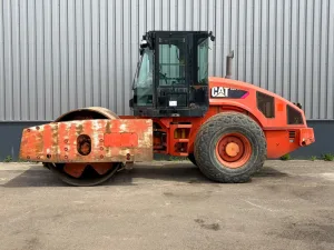Caterpillar CS74