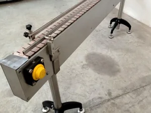 NASTRO TRASPORTATORE CURVO A 90° IN ACCIAIO INOX