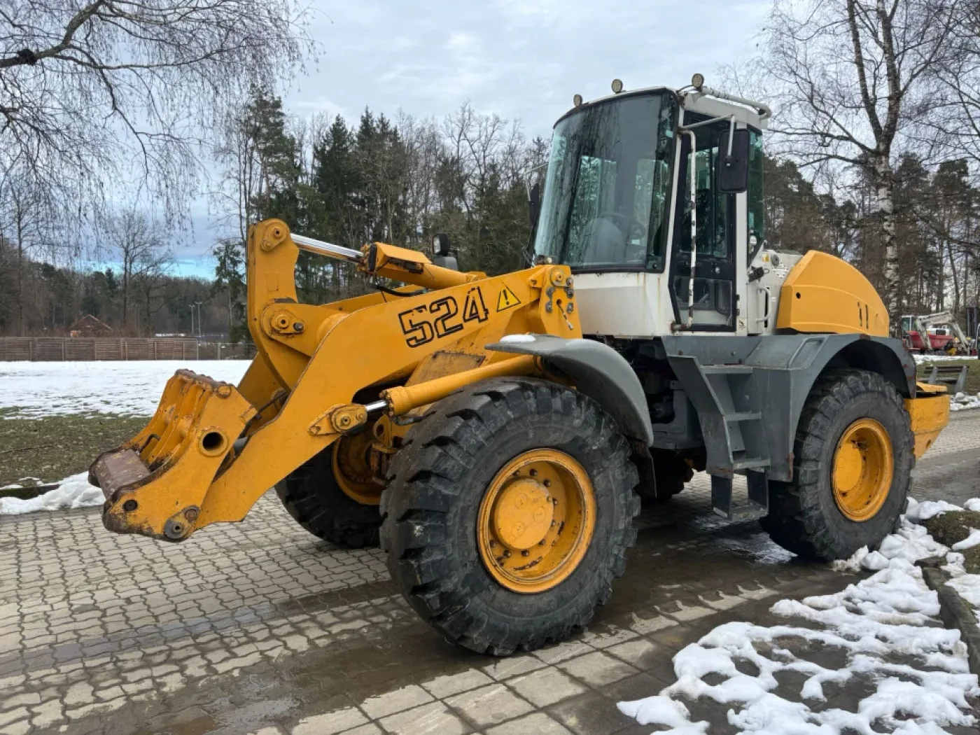 Liebherr - L524 - 8