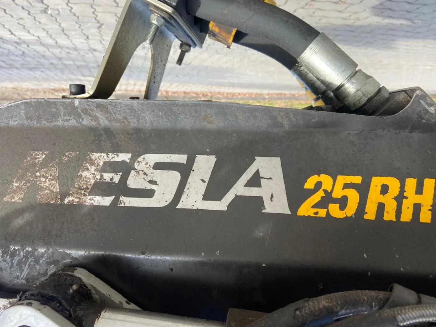Hitachi - ZX 210-3 mit Schubharvester KESLA 25 RH - 2