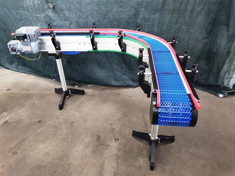 NASTRO TRASPORTATORE CURVO MOTORIZZATO – SEW