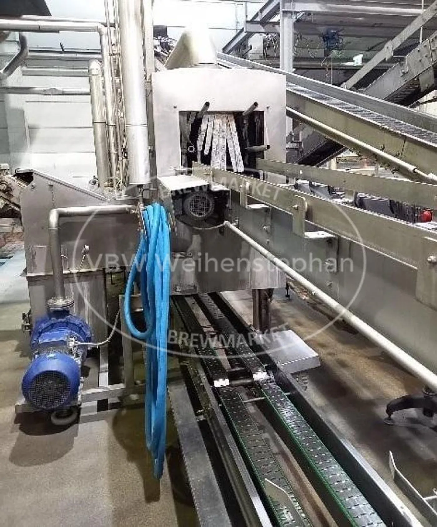 Crate cleaning system - 7