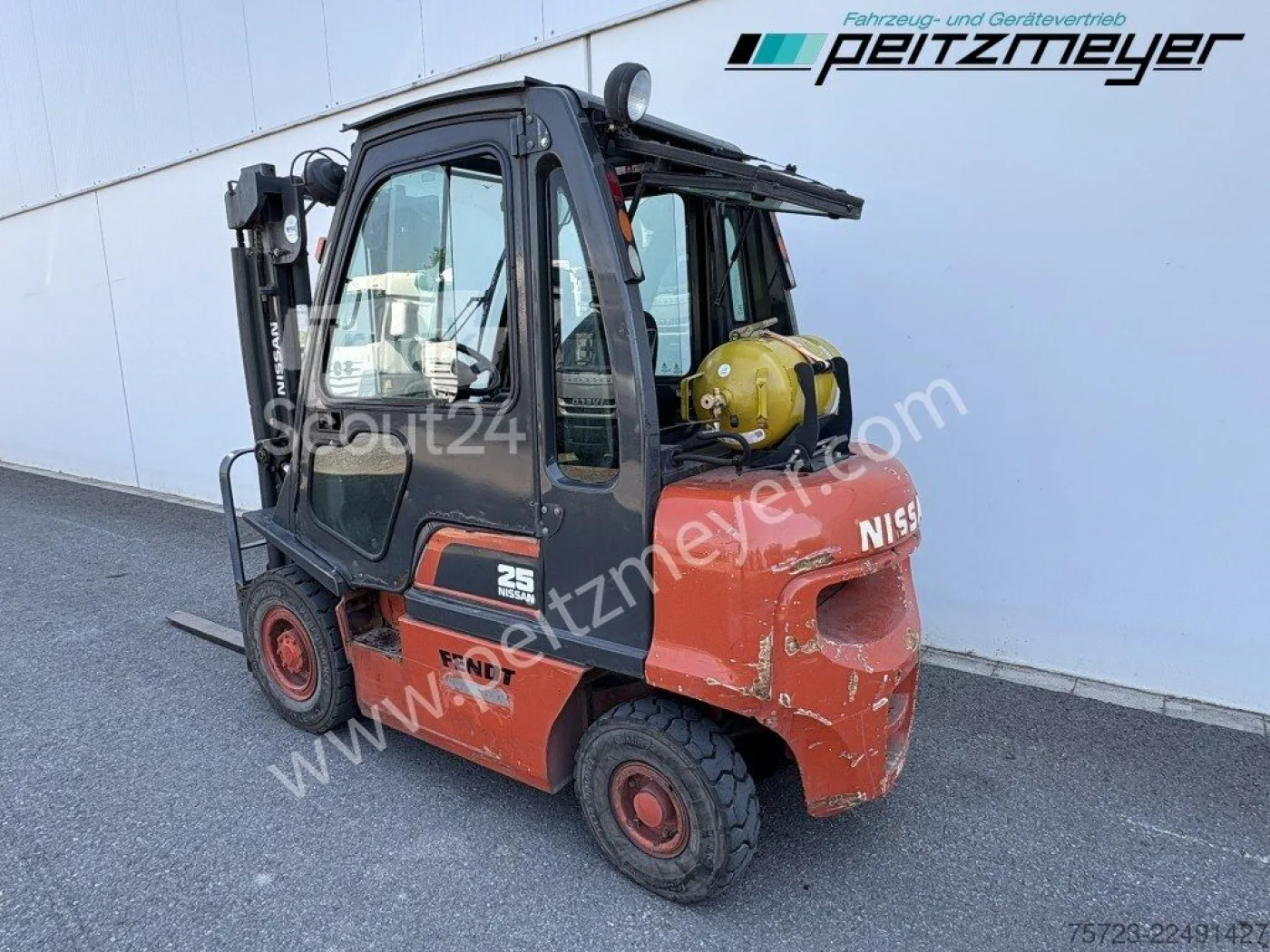 Nissan Gabelstapler 2,5 t. Gas mit Kabine und Heizung - 3