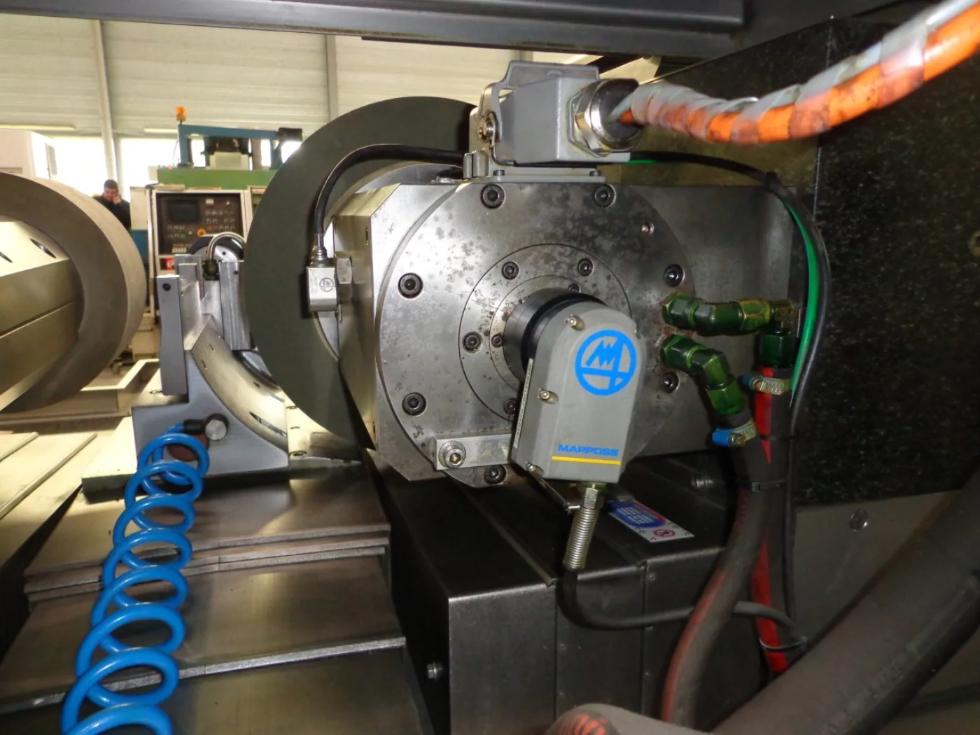 RECTIFIEUSE CENTERLESS “TSCHUDIN” ECOLINE 400 CNC contrôle Fanuc 21i-MB unité de dressage Dr. Kaiser, Révision par Tschudin Suisse en 2017 Year 2006 - 2