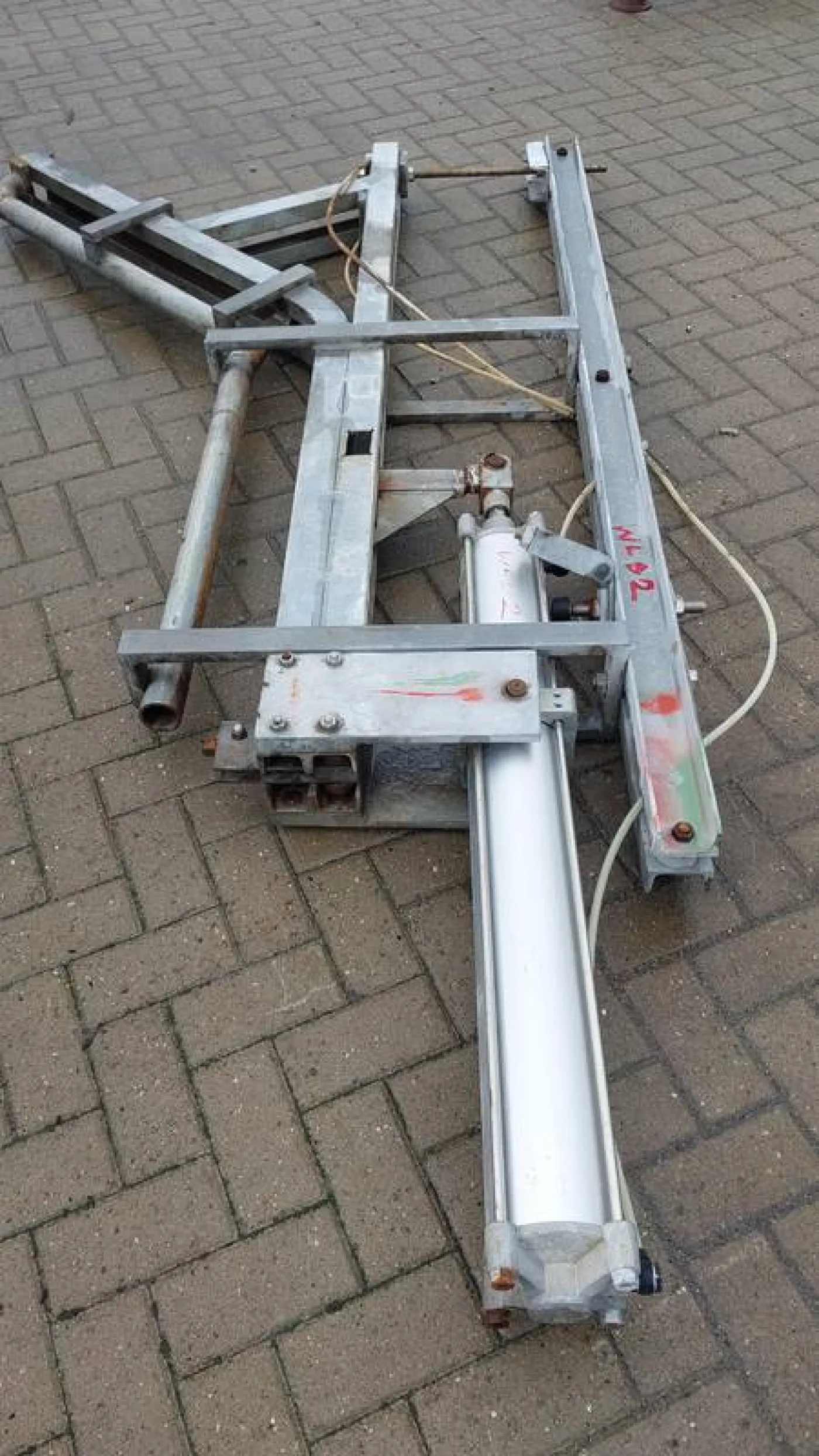 Walking beam lift - 2