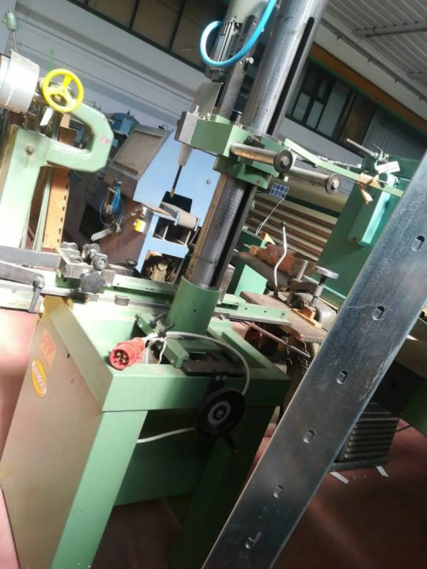 CAVETTATRICE PER PERSIANE PER CURVI FIN MOD. CP.86/800 - 3