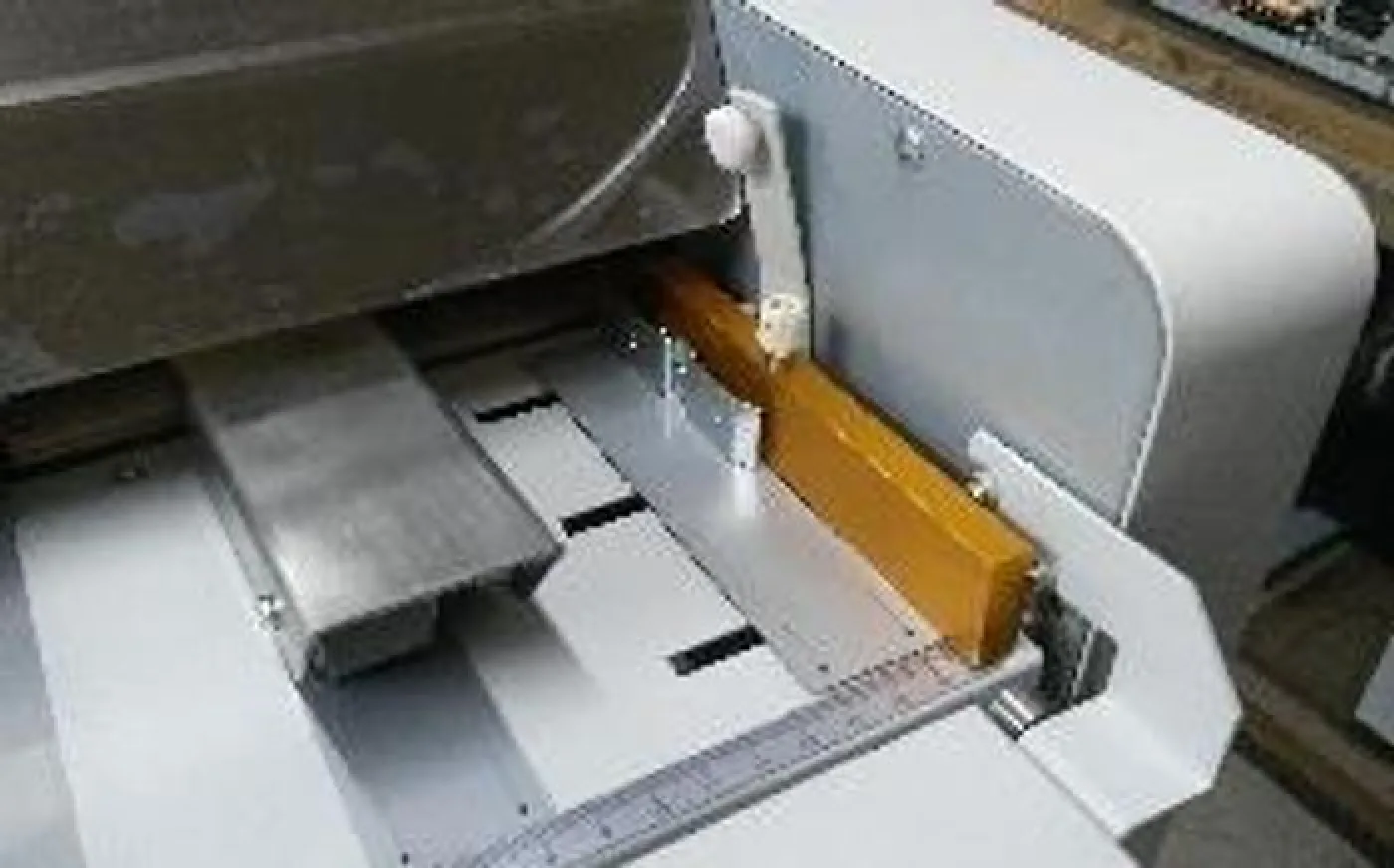 MÁQUINA AUTOMÁTICA DE CORTE DE TARJETAS JDSCARDX2102F - 5
