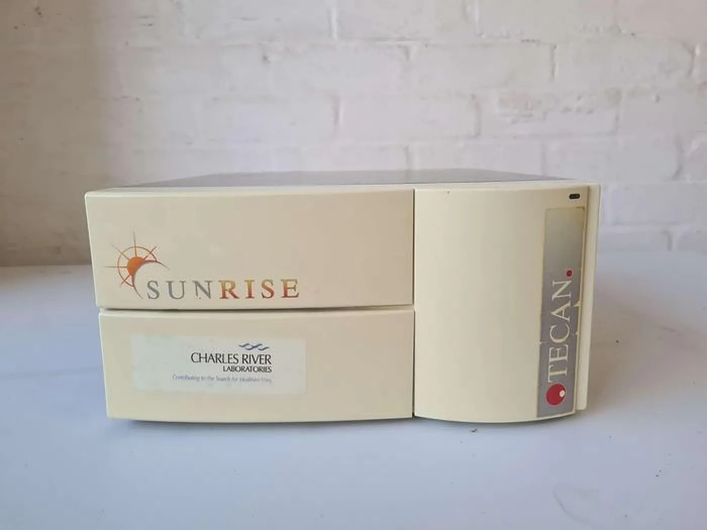 Tecan Sunrise Microplate Reader - 2