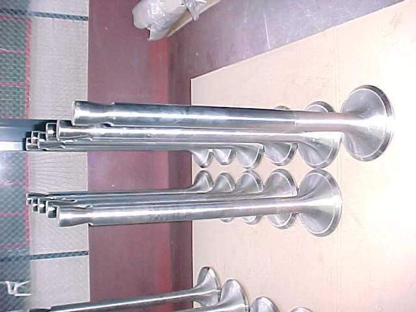 EXHAUST VALVES NEW MWM TBD 500 - 1