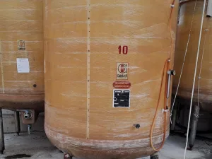 FIBERGLASS TANK VARIABLE CAPACITY FIRM GIMAR, CAPACITY HL 35 ABOUT, SECOND-HAND EQUIPMENTS