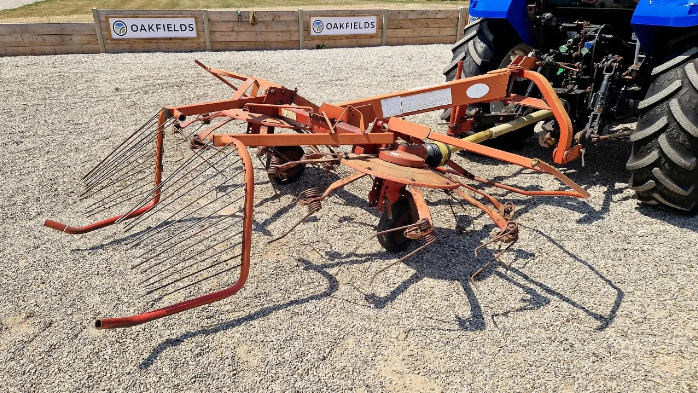 Lely Lotus 300 Combi Tedder / Rower - 1