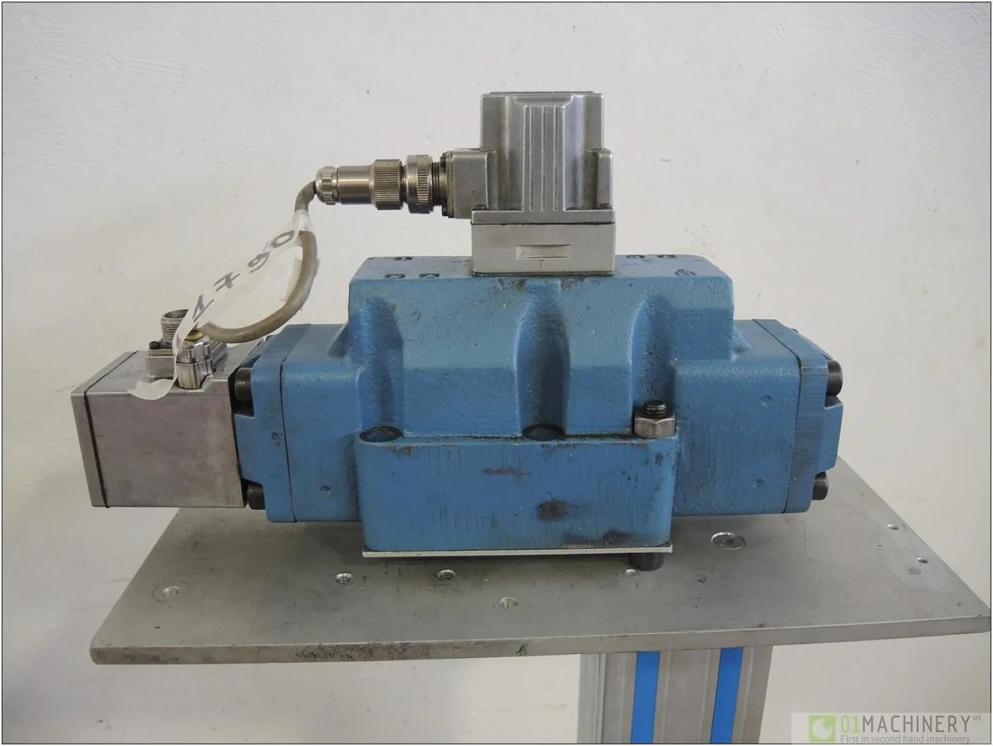 2004 MOOG D663-5701 AI1790 - 5