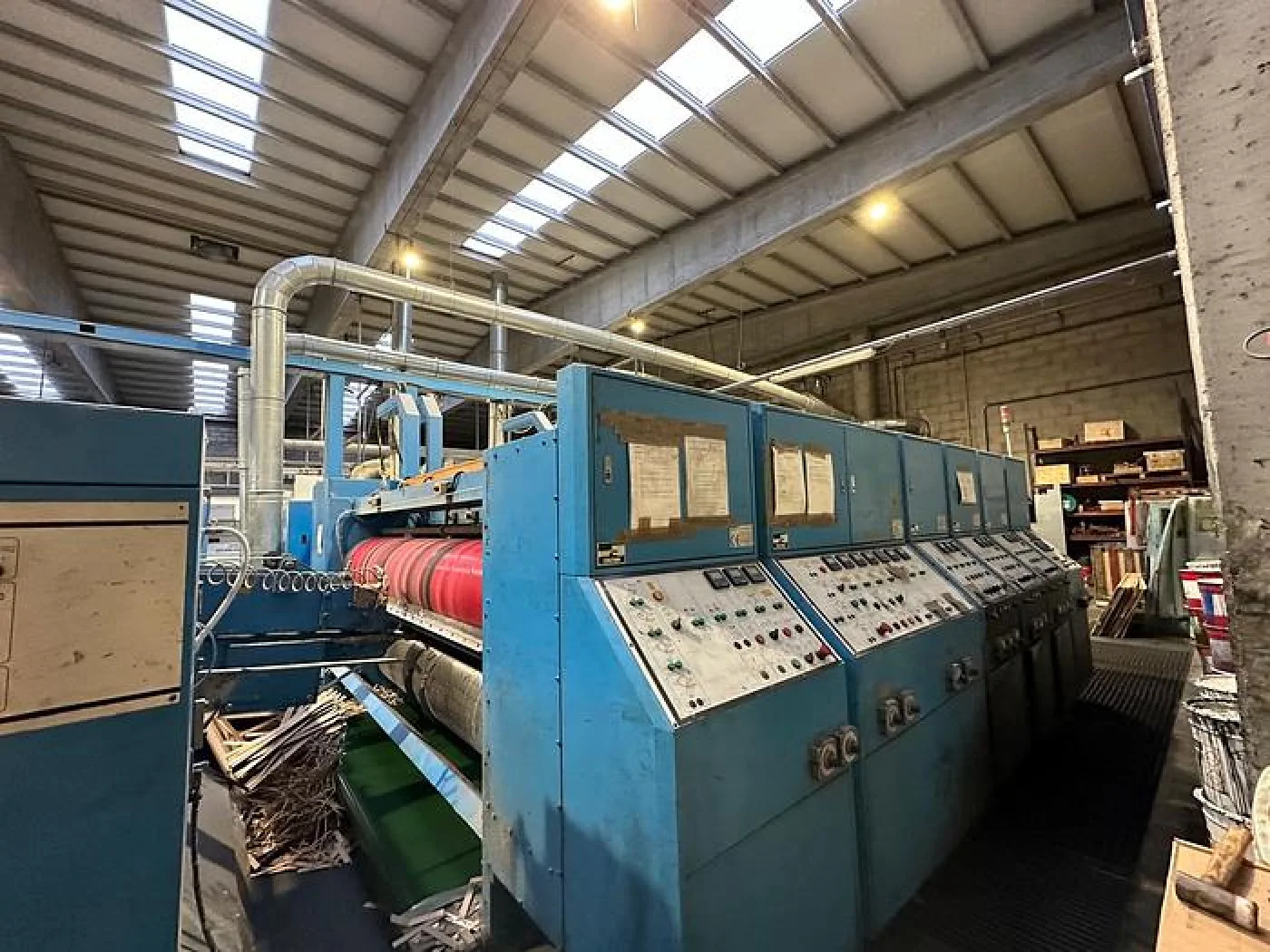 2004 TCY 8PA 1680X3000 - 2