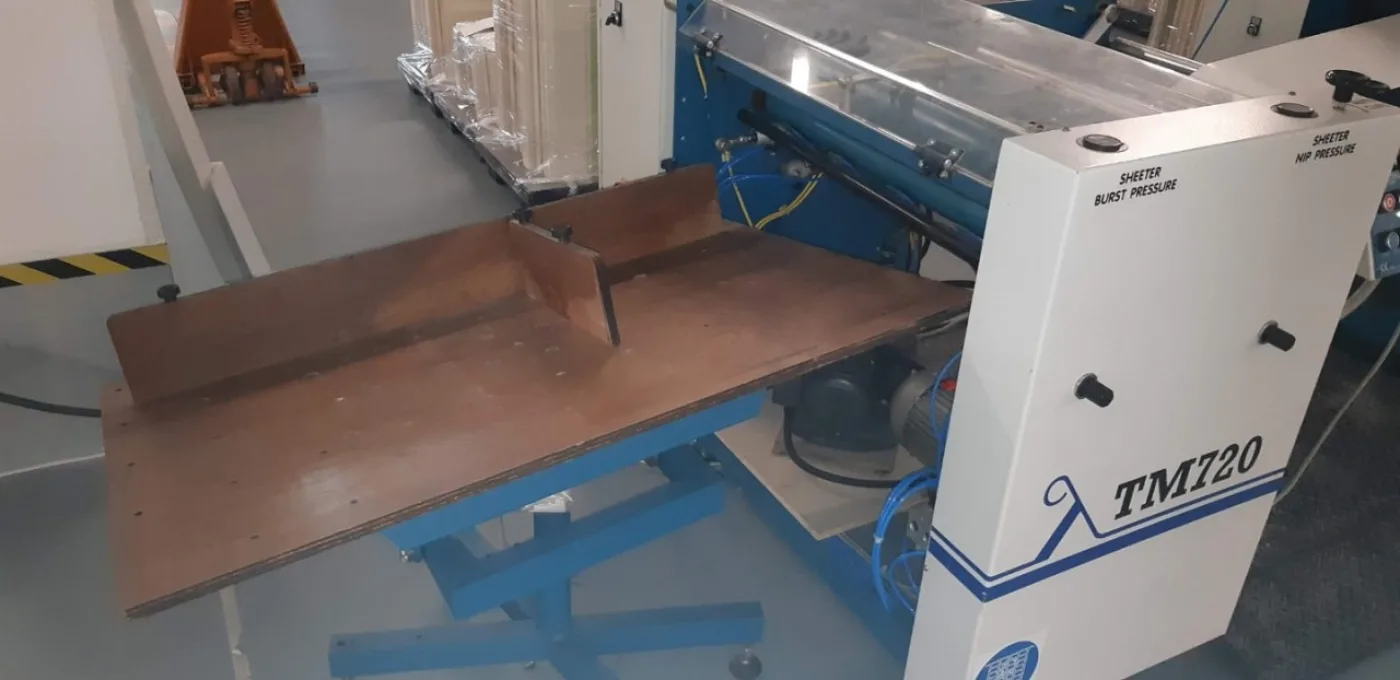 Lamtex TM720 Thermal Laminating Machine - 4