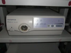 Olympus CLV-180 Endoskopie Kaltlichtquelle (Xenon)