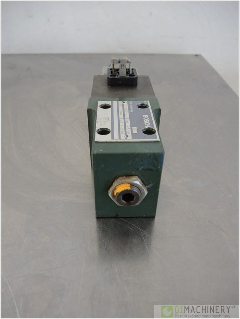 2010 BOSCH 0 811 402 003 AI1750
