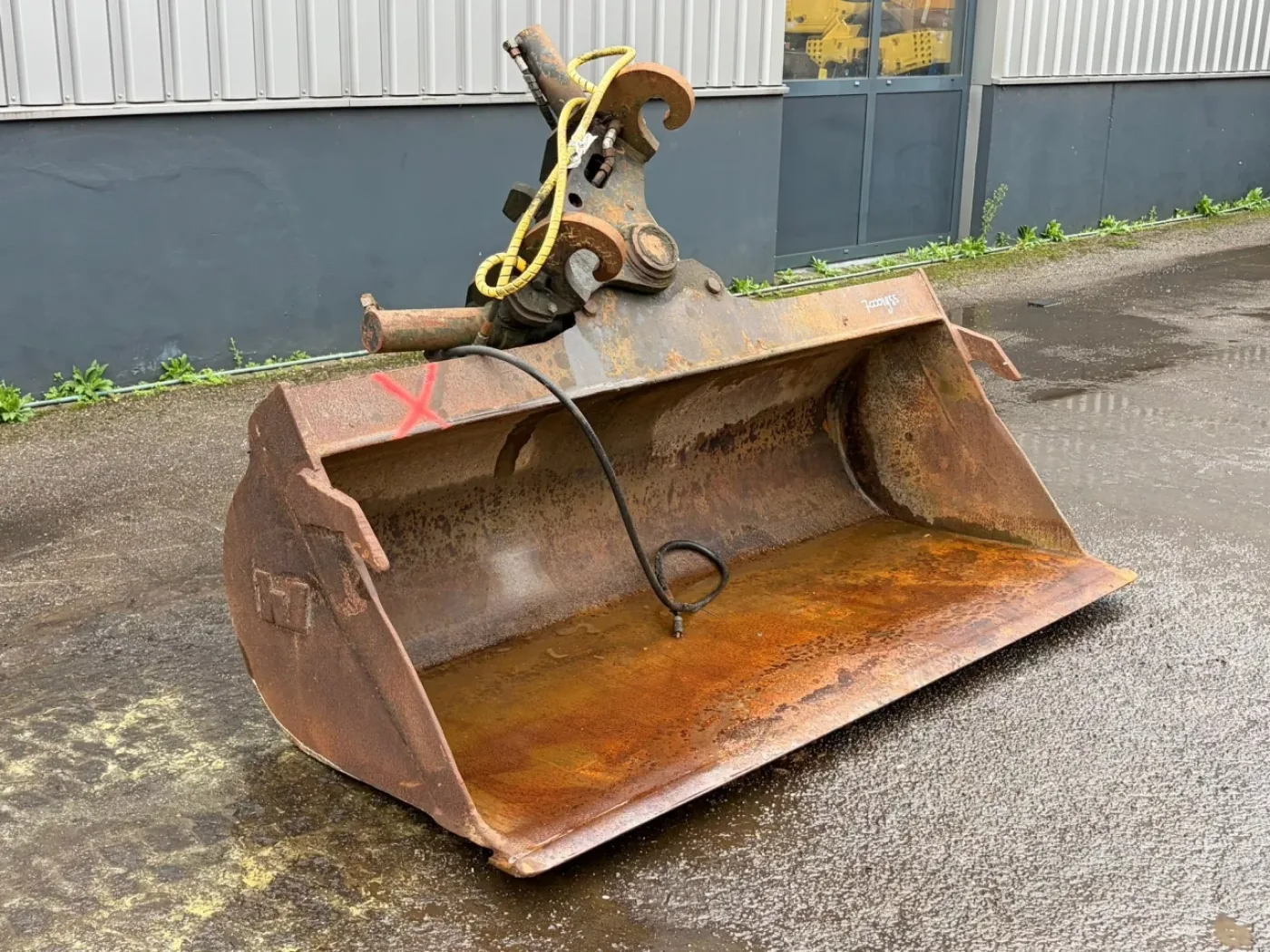 Verachtert tilting bucket CW40 - 8