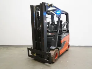 Frontstapler Linde E 25/600 HL 387 (2012)