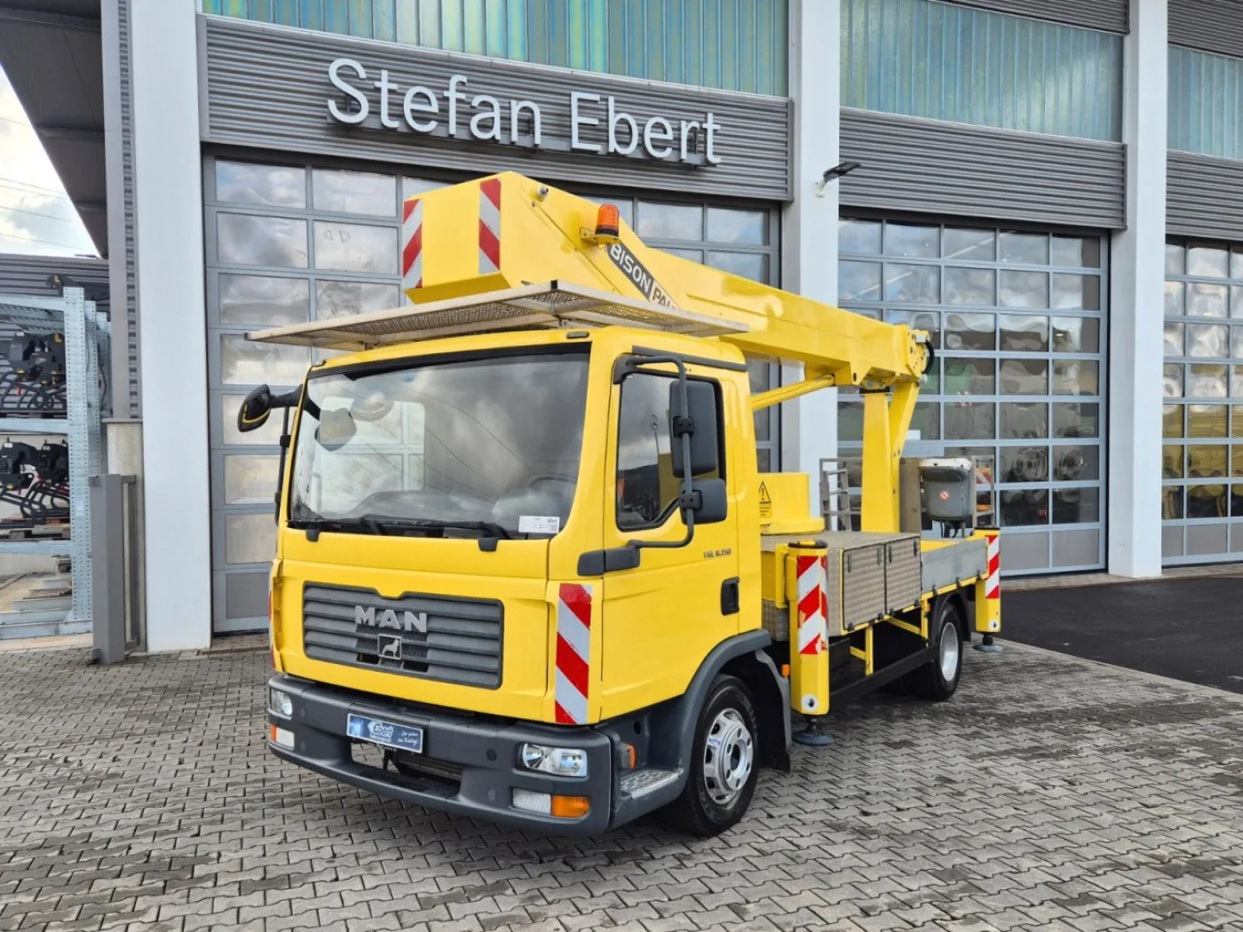 Man TGL 8.150 4x2 Bison Palfinger TKA 30 - 2