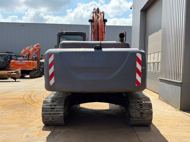 Hitachi ZX210LC-5B