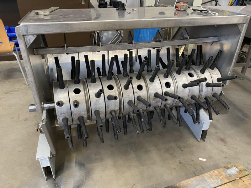 Poultry slaughter line, 300 bph