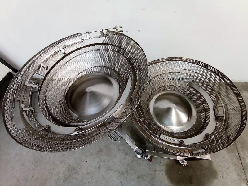 ALIMENTATORE VIBRANTE A TAZZA PER STERILE