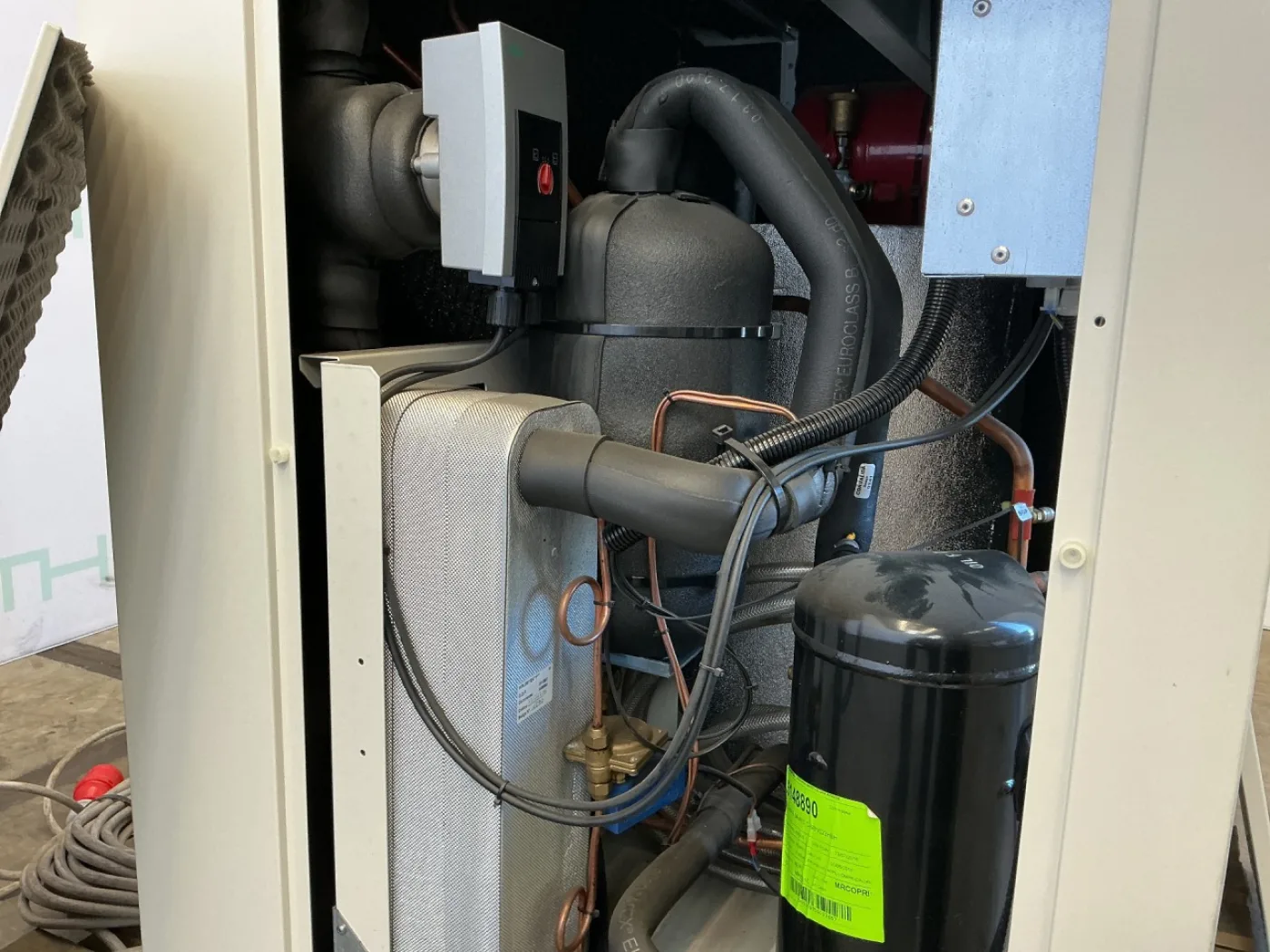 Aermec WRL081 EA P - Temperature control unit - 4