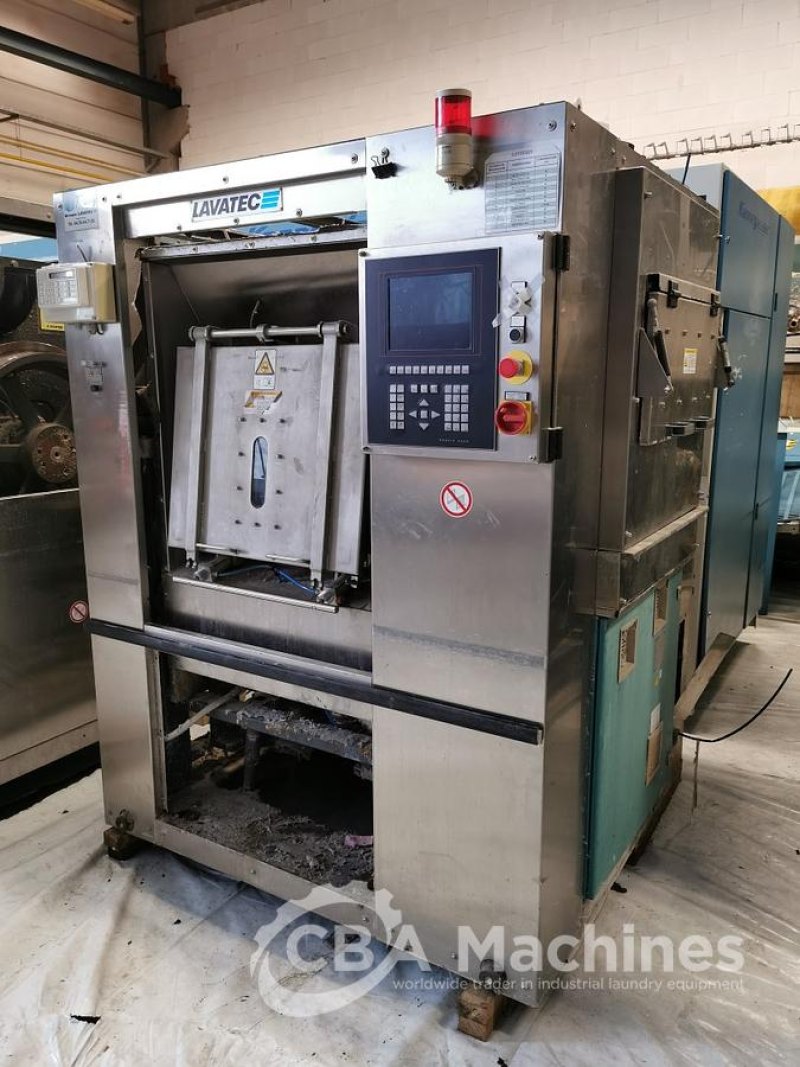 2002 Washer Extractor 51kg Lavatec LX312 (561)