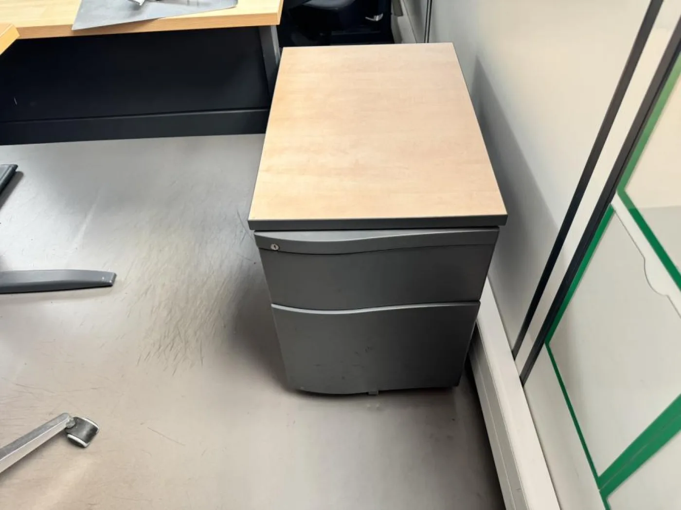 Office suplies (room) - 7