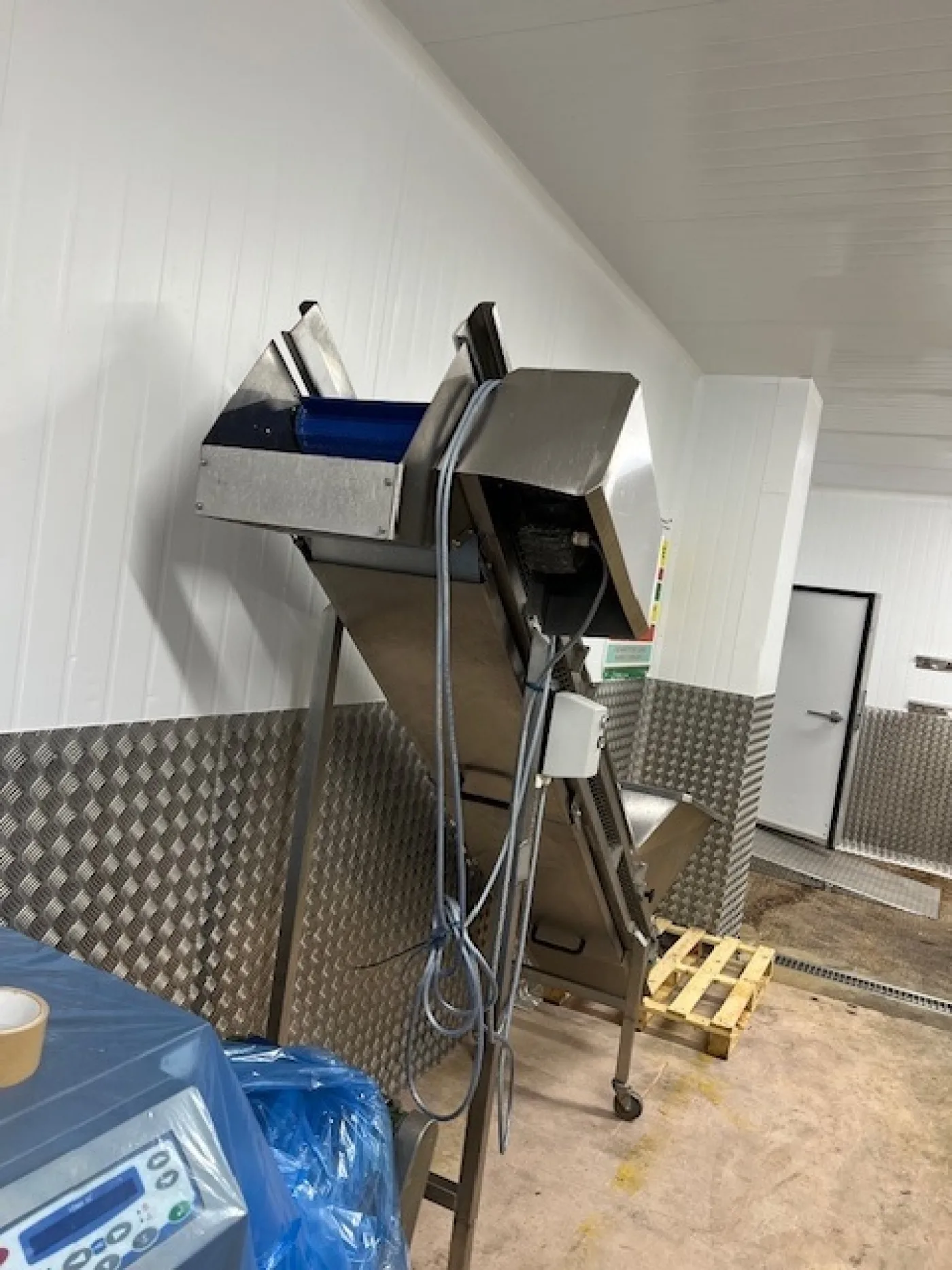 Incline Conveyor - 4