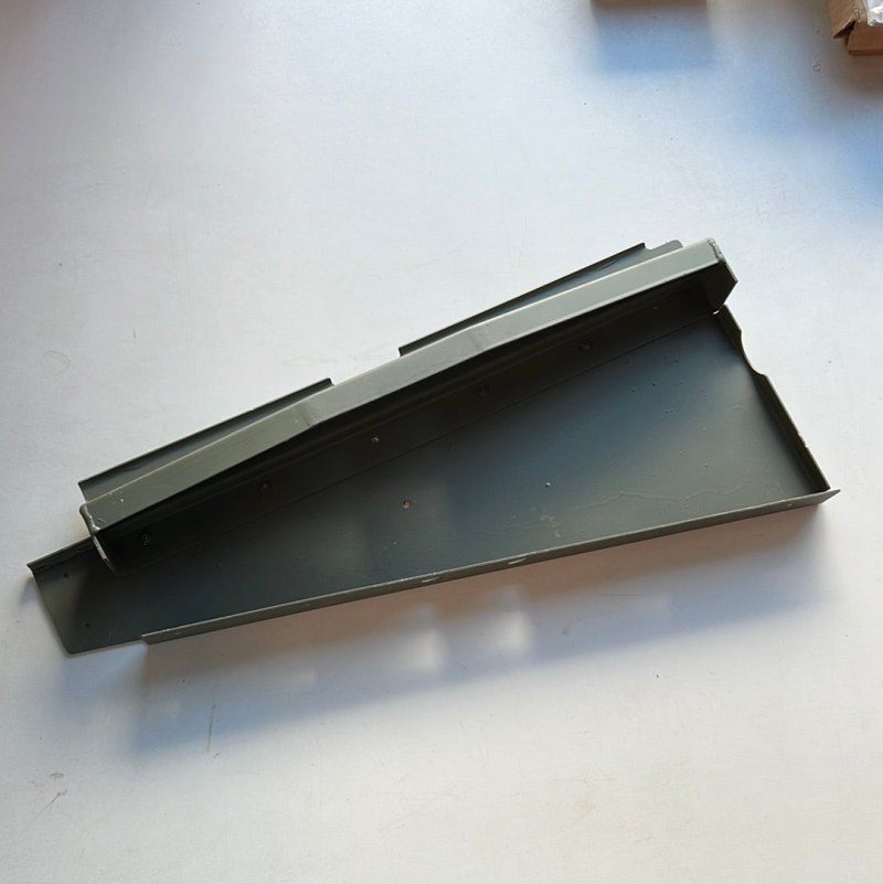 Cabinehoekstuk (Cab Side Panel) LH 101