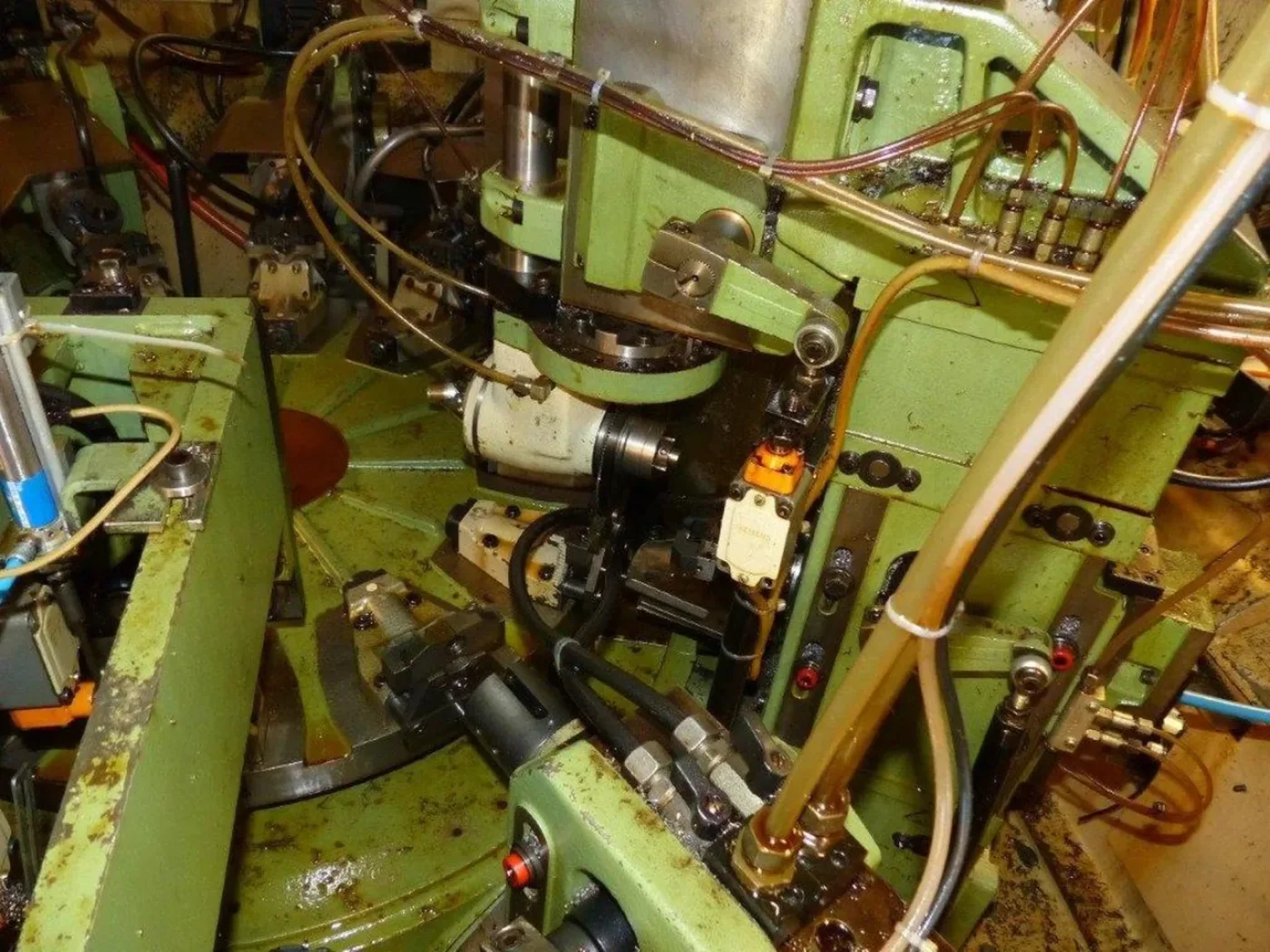 020023 - MIKRON 60.012 - 8