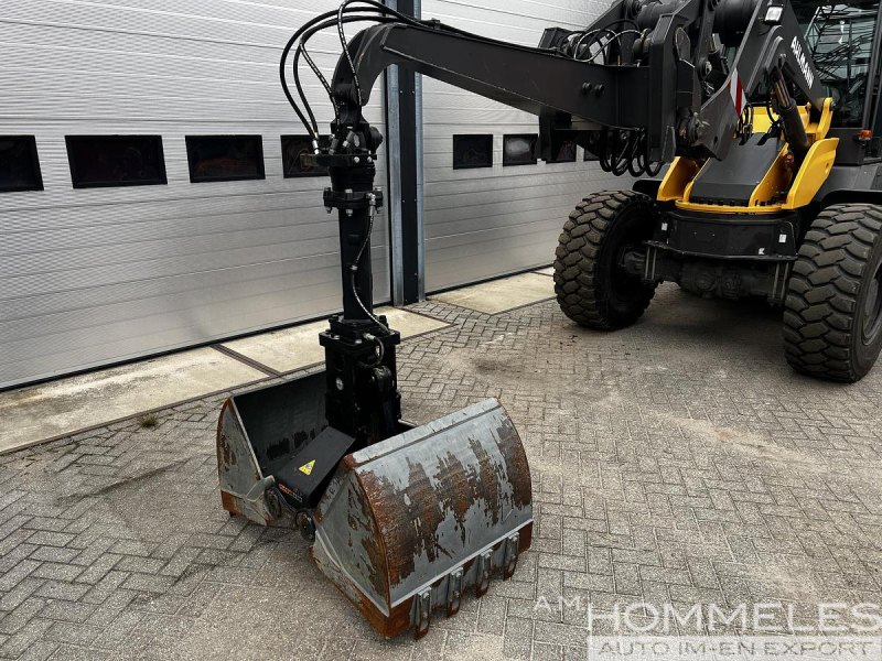 Kinshofer Clamshell Bucket