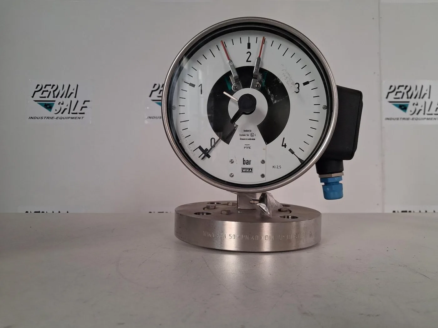 WIKA NG 160 Kontaktmanometer 0–4 bar DN 50 - 2