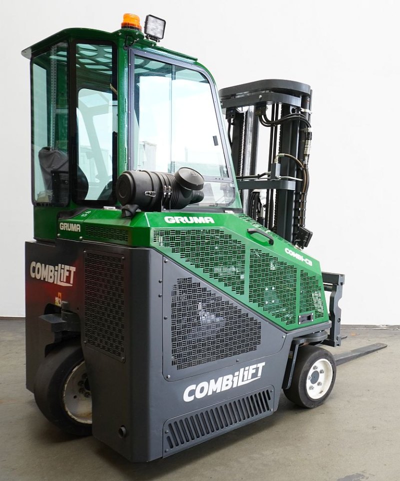 4-Wegestapler Combilift CB2500LPG (2022)