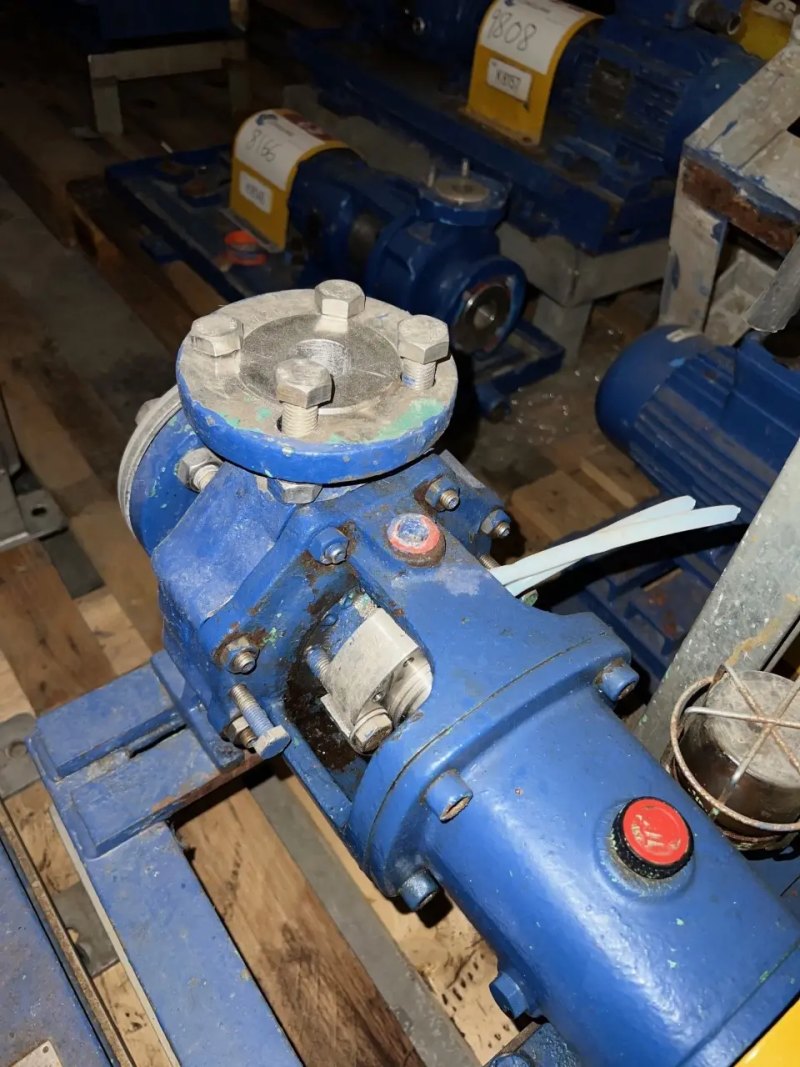 USED SEVEN 32-125 8 m3h 1.5 kW CENTRIFUGAL PUMP