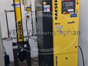 Air compressing plant