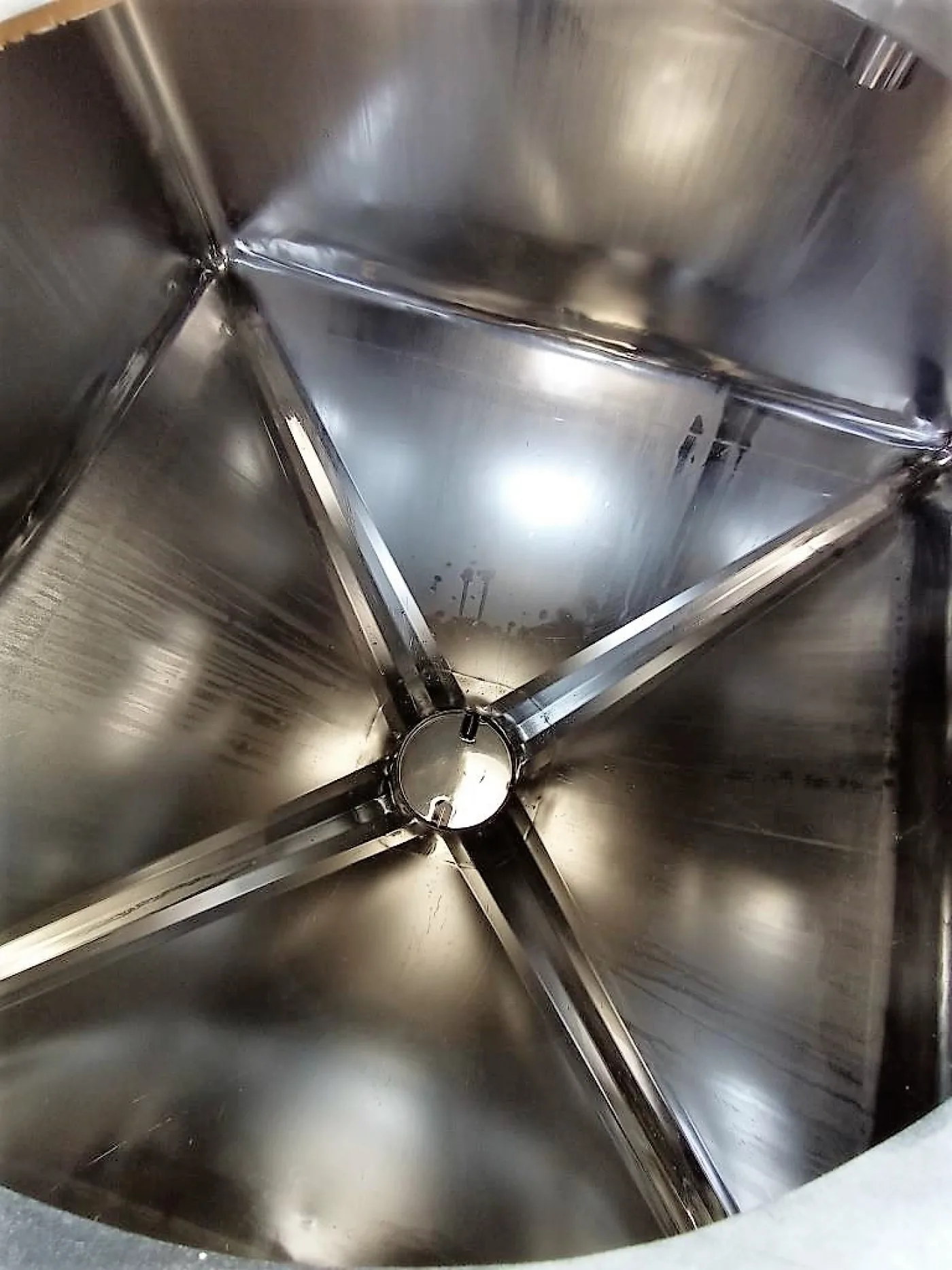 BIN INOX – MOD. 1500 LT - 4