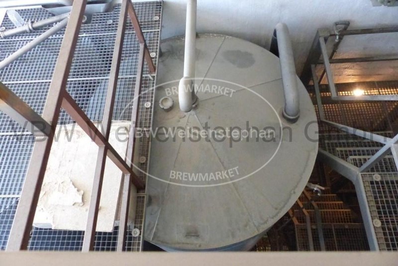 Ice water tank