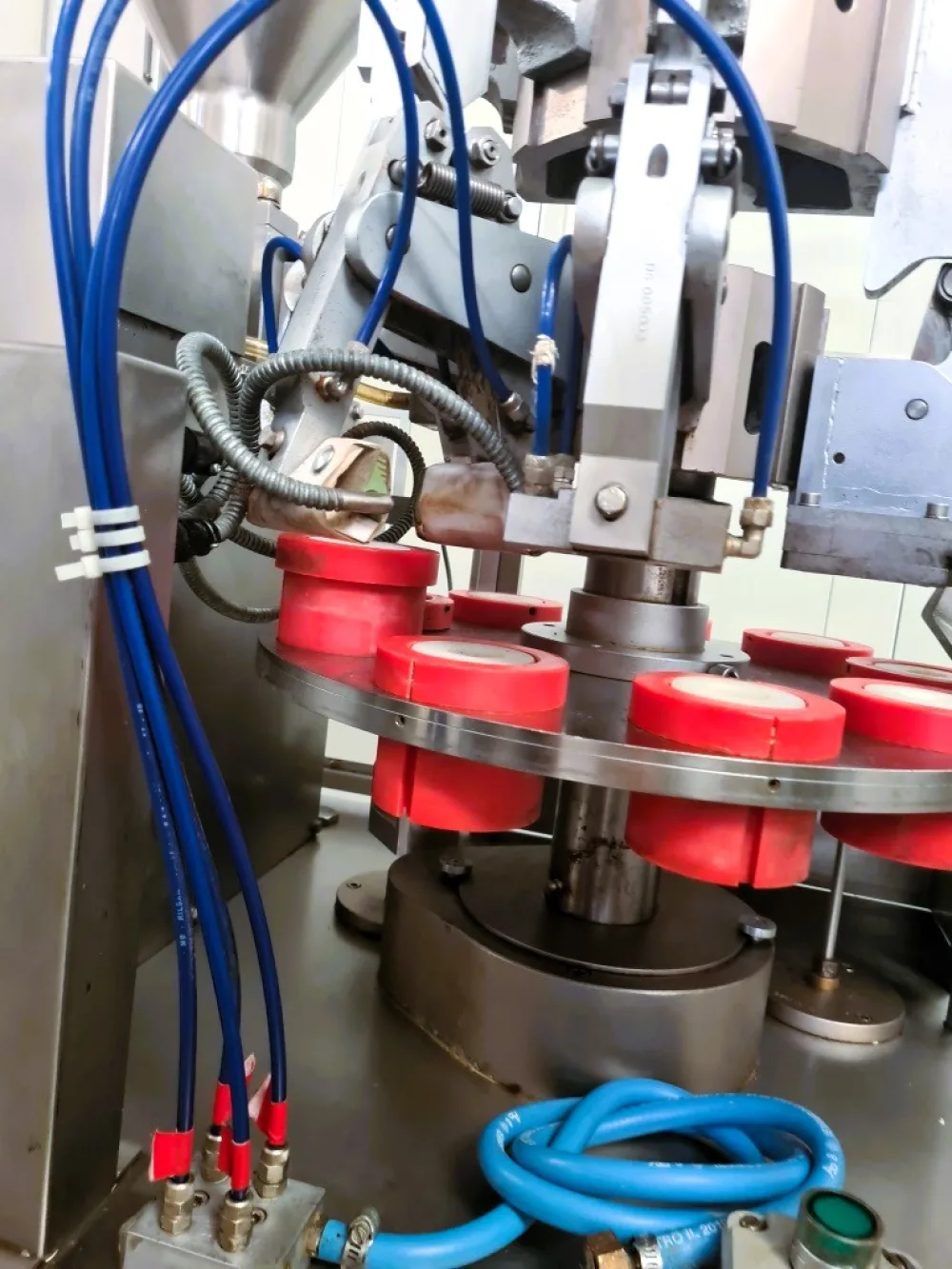 INTUBETTATRICE PER TUBETTI IN PLASTICA – TONAZZI – MOD. COLIBRI 40