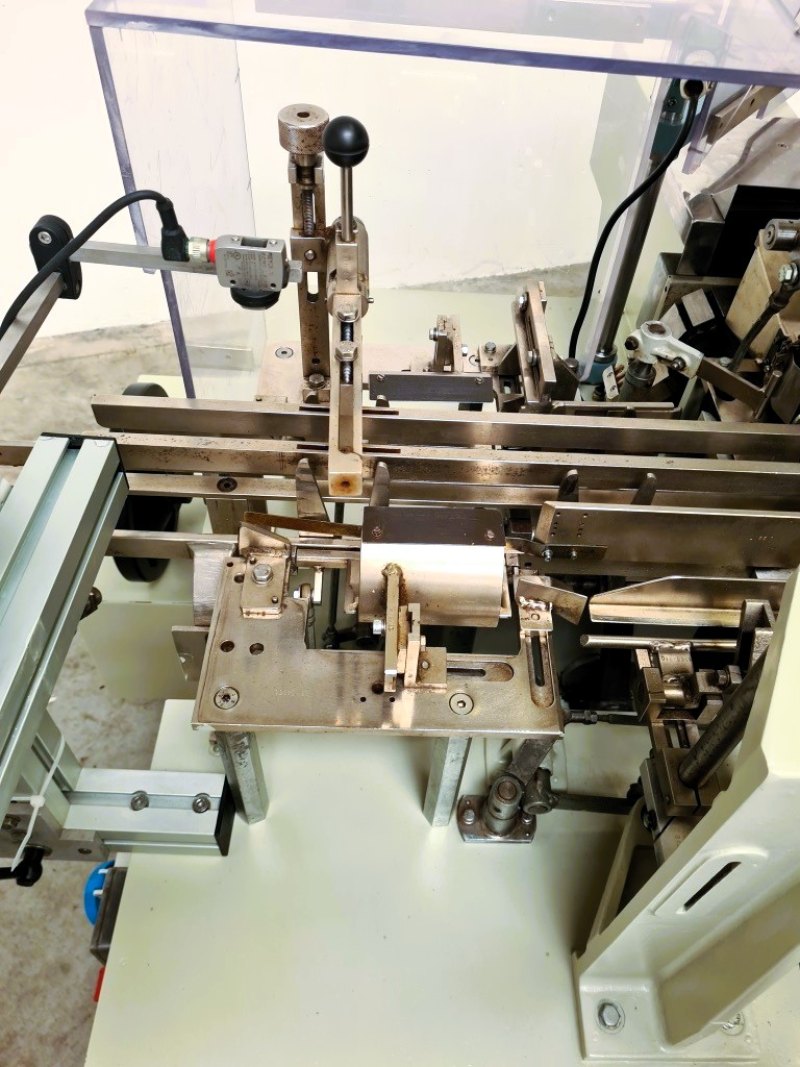 ASTUCCIATRICE ORIZZONTALE – MARCHESINI – MOD. BA50