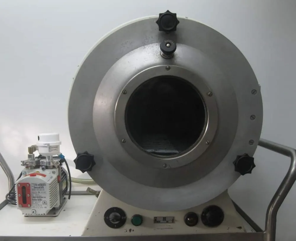 Heraeus RVT360 Vacuum-oven met Pheiffer Vacuumpomp