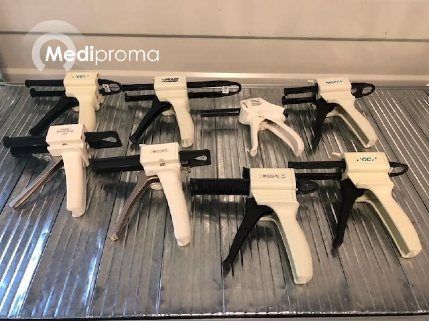 Dental Dispensing Guns - 1