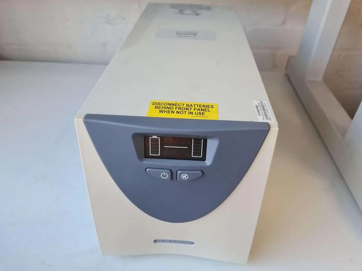 Powervar ABCE422-22 UPS Uninteruptable power supply - 1