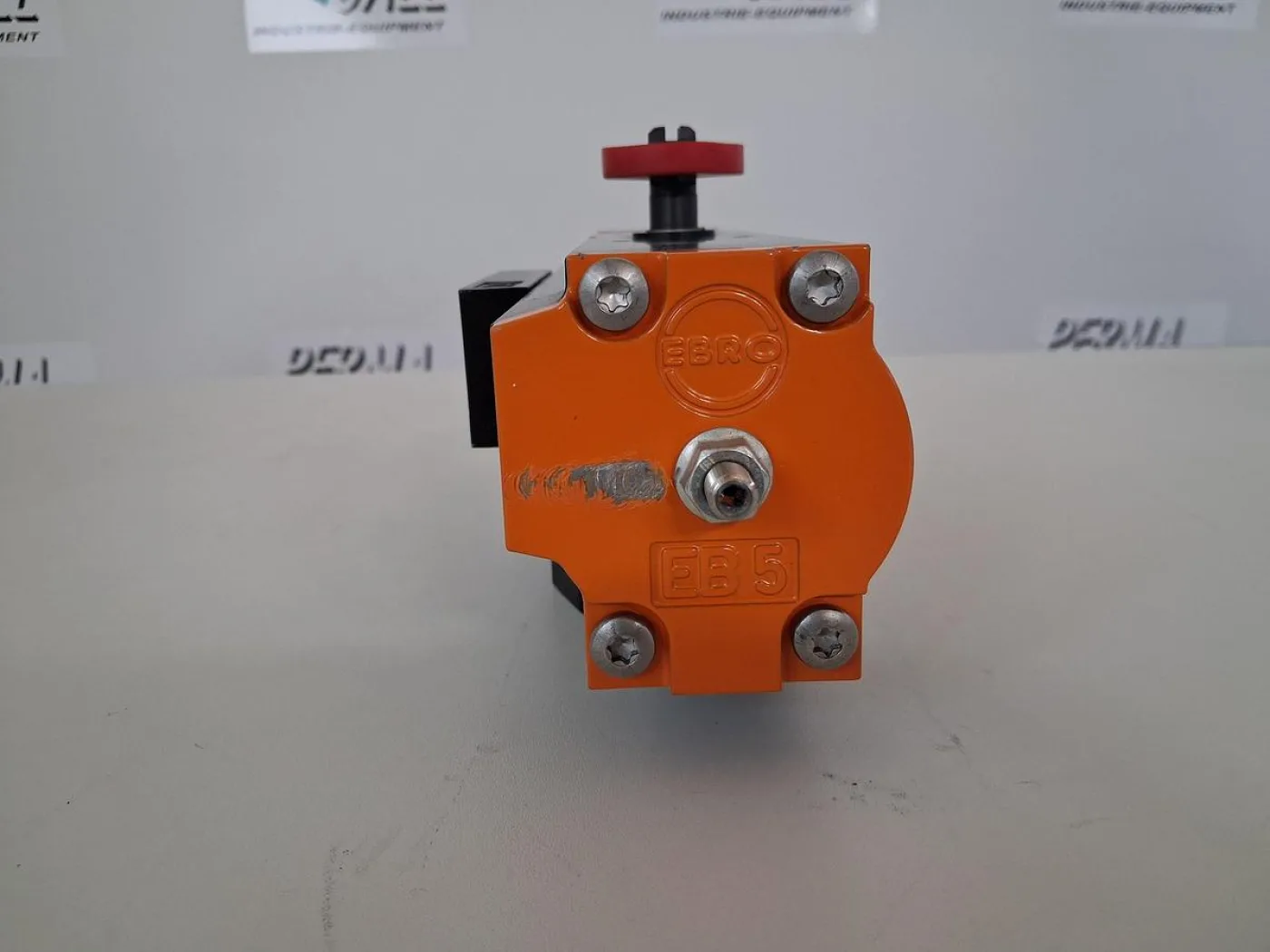 BAR GmbH EB5 FW2 Pneumatischer Schwenkantrieb - 4
