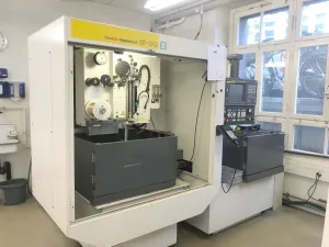 021706 - FANUC Robocut Alpha 0C