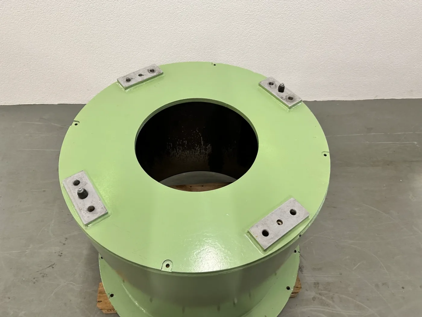 Roboter-Podest RP-K-H1000 (Reseda-grün) für Serie 2000 und Quantec-1 - 2