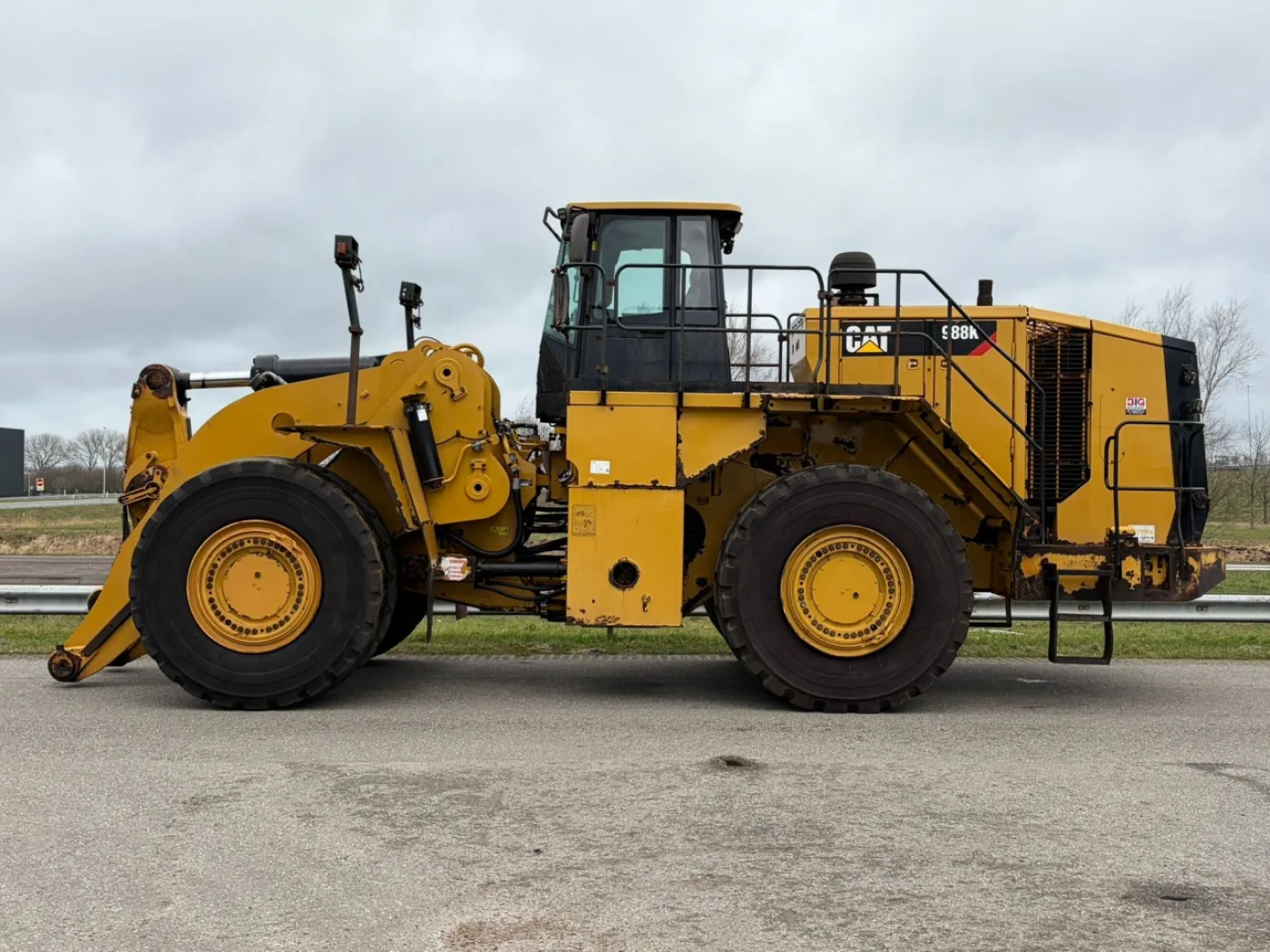 Caterpillar 988K - 1
